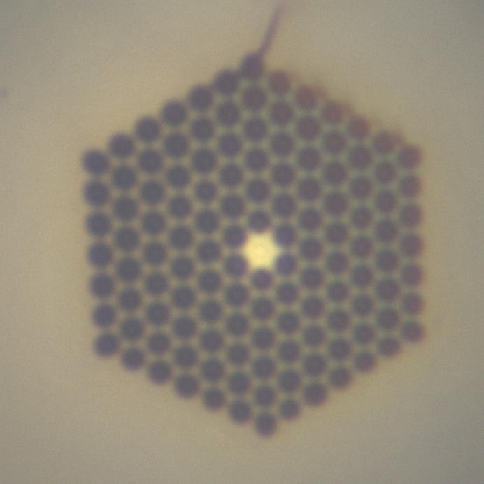 Fibre optic air hole size detection